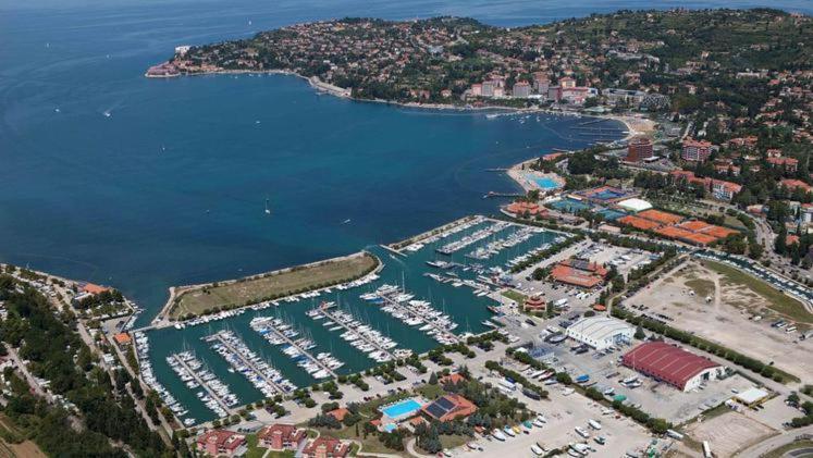 Floating Sea House Miramare Villa Порторож Екстериор снимка