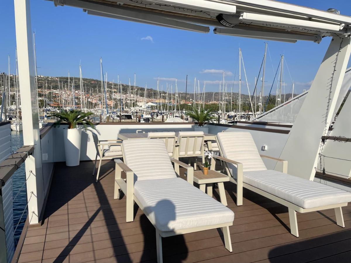 Floating Sea House Miramare Villa Порторож Екстериор снимка