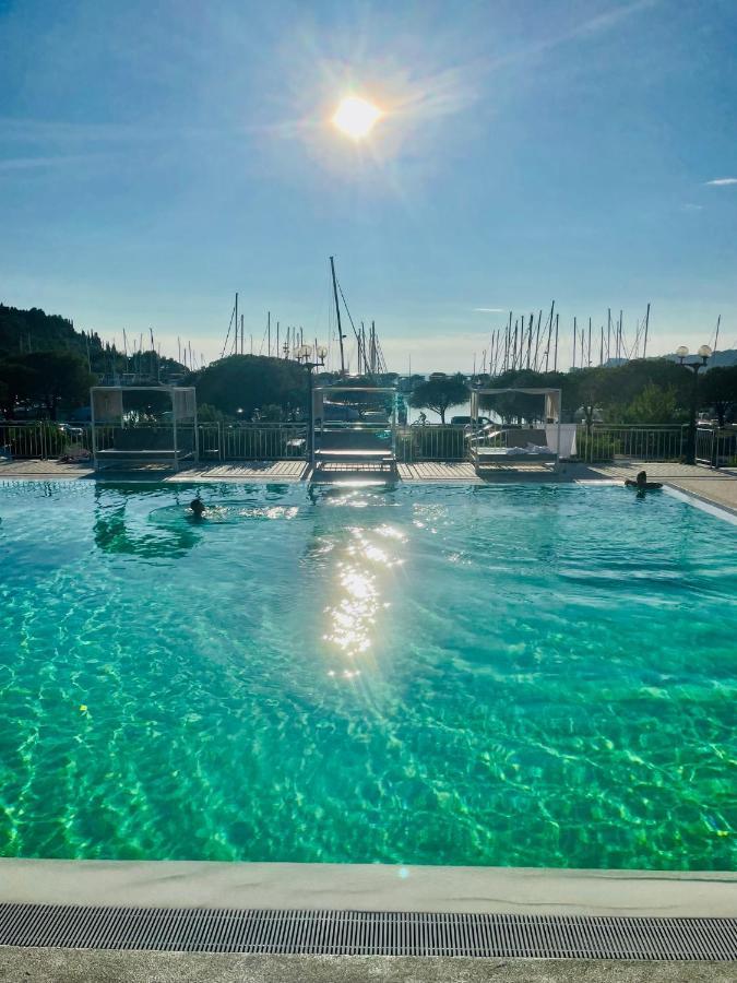 Floating Sea House Miramare Villa Порторож Екстериор снимка