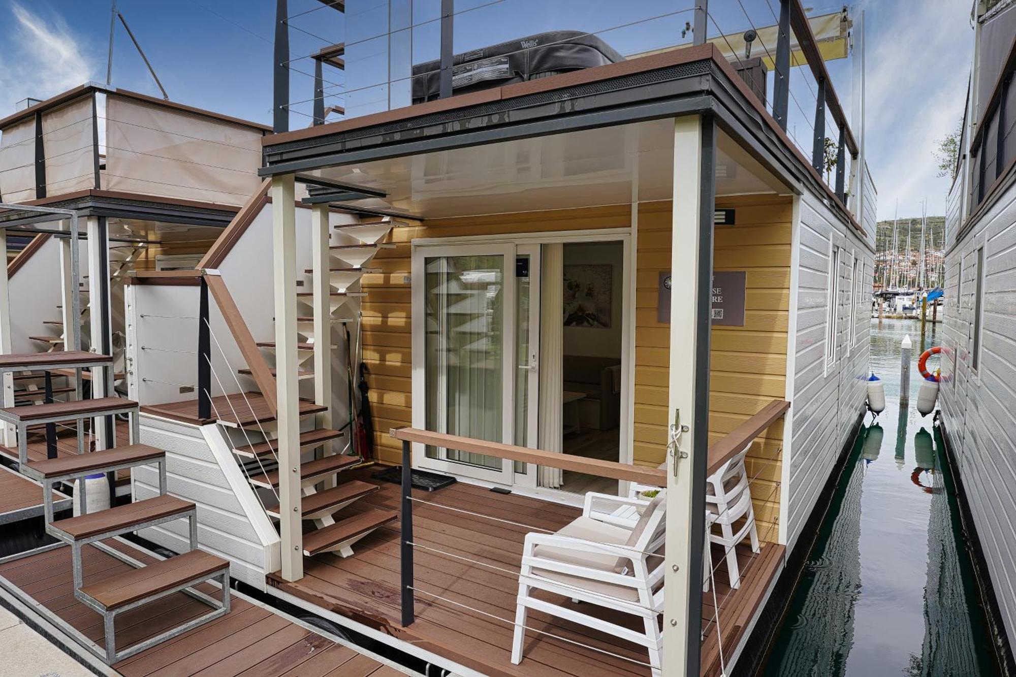 Floating Sea House Miramare Villa Порторож Екстериор снимка