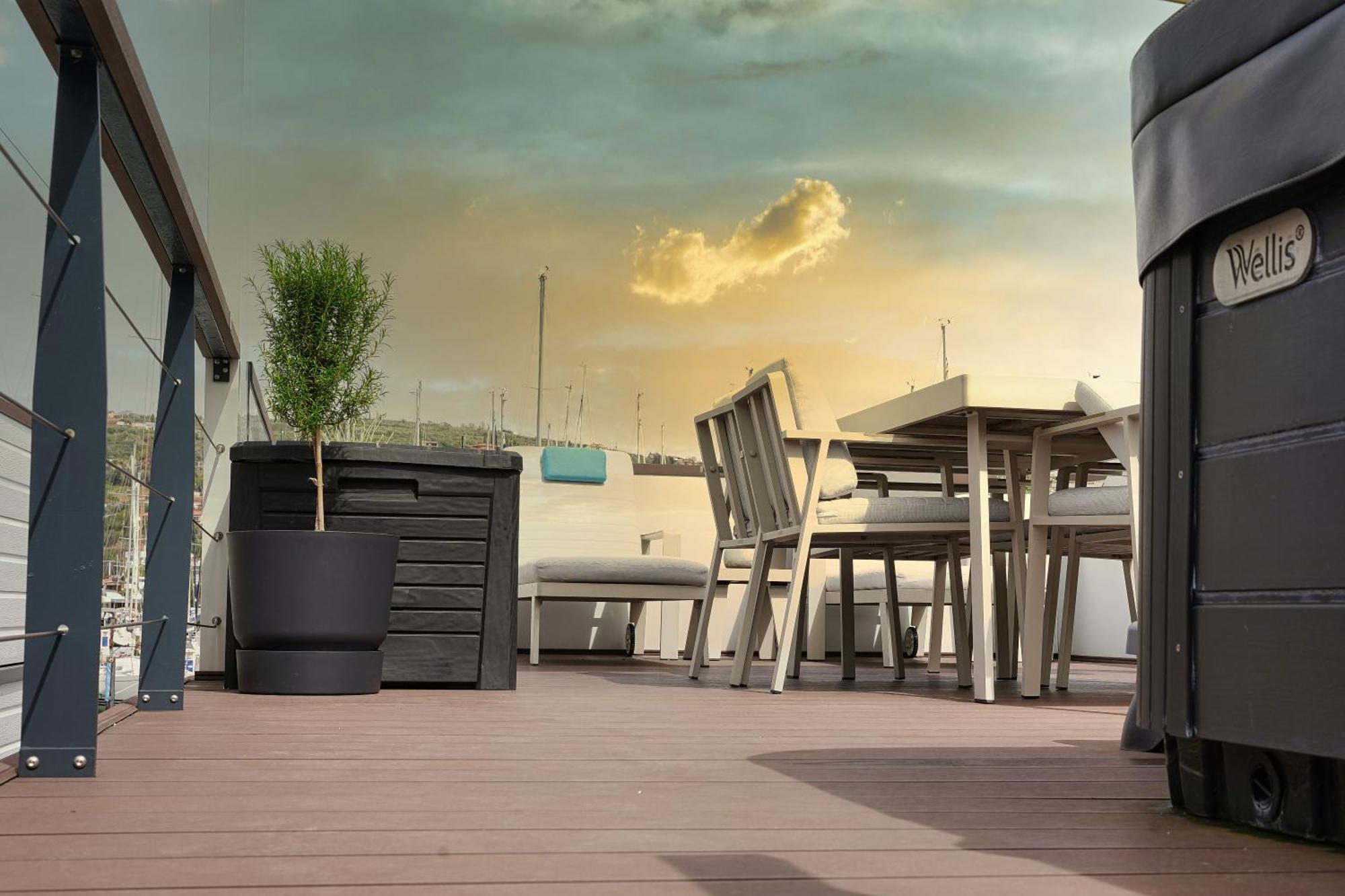 Floating Sea House Miramare Villa Порторож Екстериор снимка